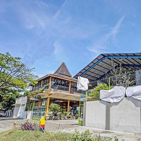 Oyo 90943 Mochi 88 Homestay Probolinggo Eksteriør bilde