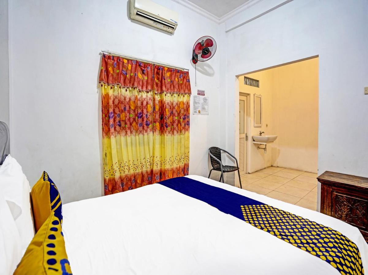 Oyo 90943 Mochi 88 Homestay Probolinggo Eksteriør bilde