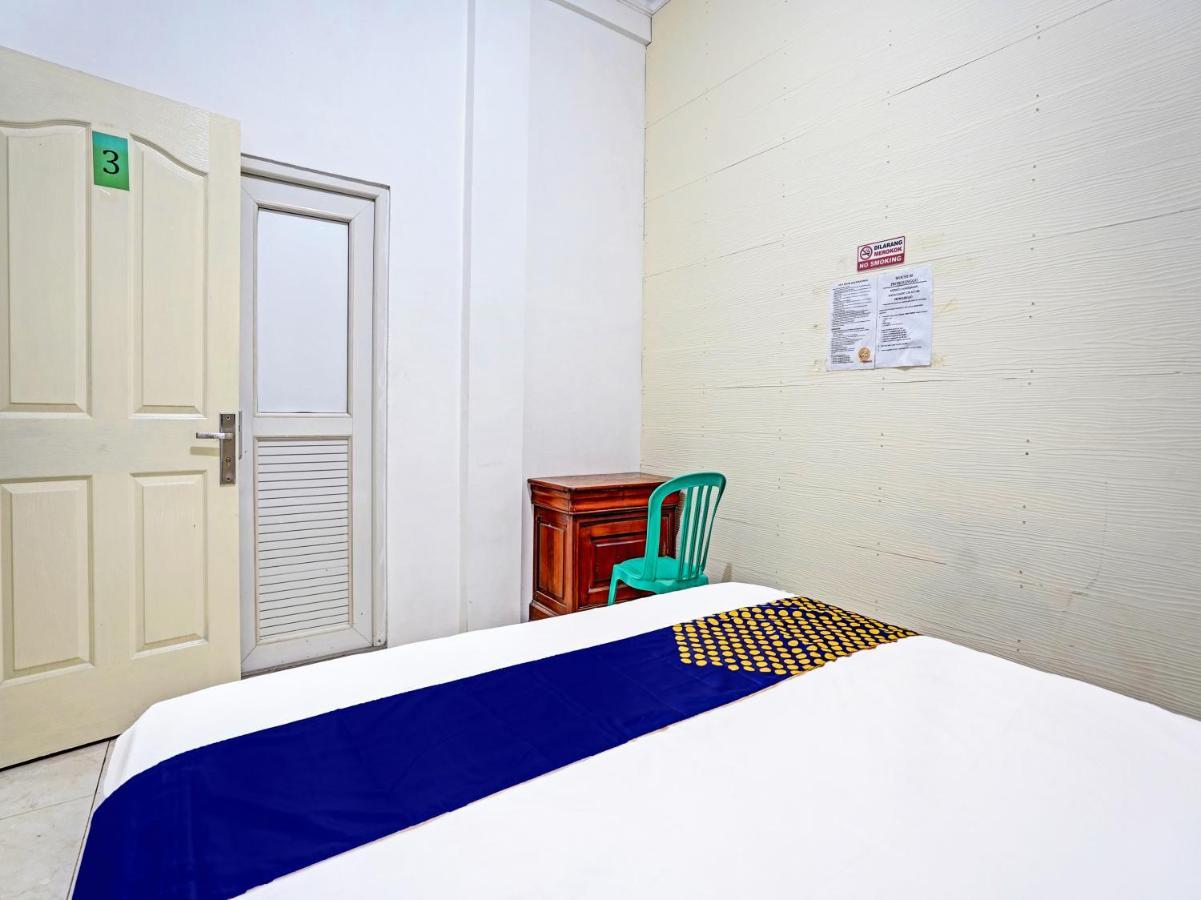 Oyo 90943 Mochi 88 Homestay Probolinggo Eksteriør bilde