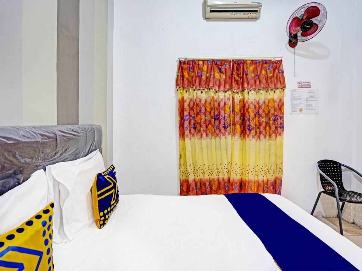 Oyo 90943 Mochi 88 Homestay Probolinggo Eksteriør bilde
