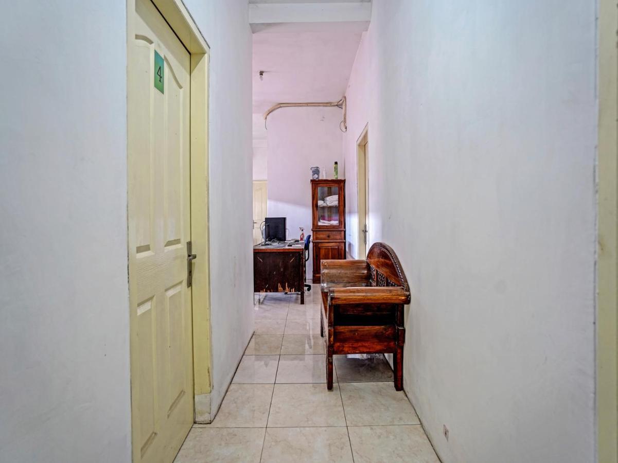 Oyo 90943 Mochi 88 Homestay Probolinggo Eksteriør bilde